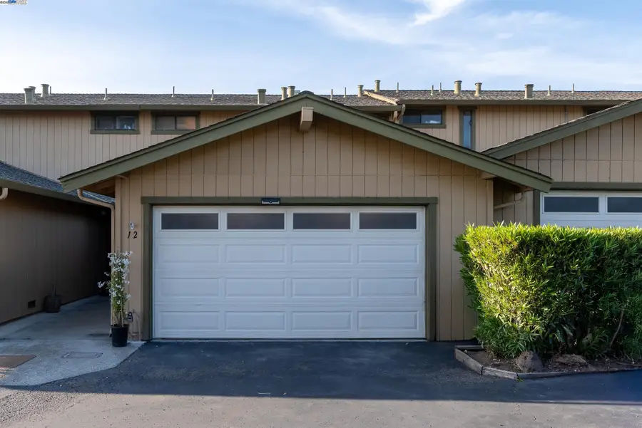20111 W Ridge Ct #12, Castro Valley, CA 94546 - Image #2