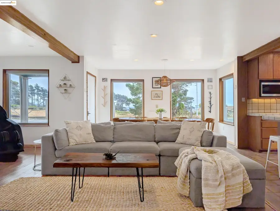 14771 Cypress Point Rd, Manchester, CA 95459 - Image #2