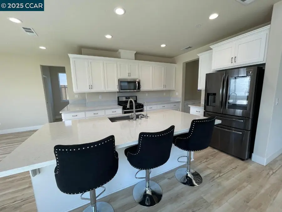 5541 Promontory Way, Antioch, CA 94531 - Image #3