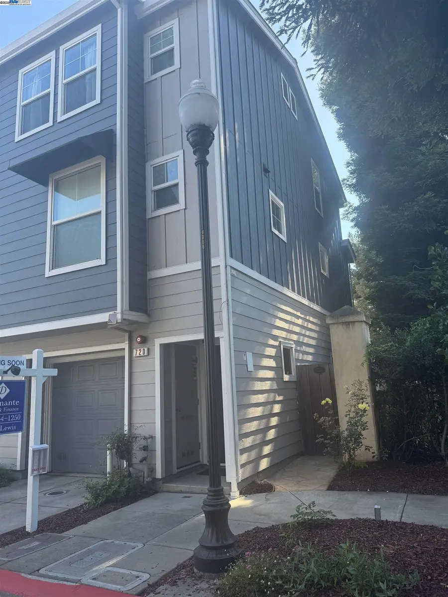 720 Grand Terrace, Hayward, CA 94541 - Image #2