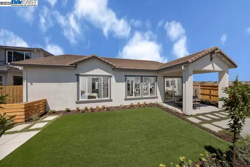 527 E Fiorino Street, Mountain House, CA 95391 - Image #3