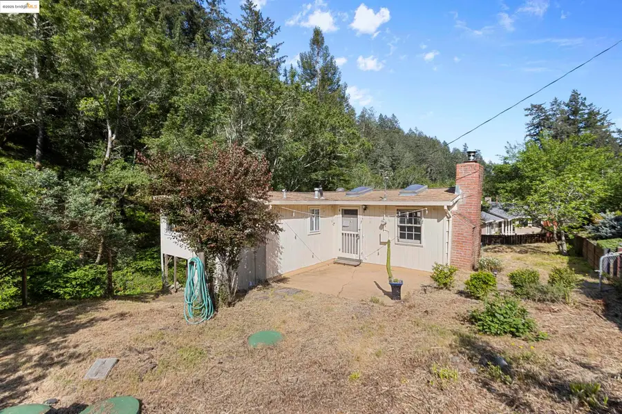 204 Resaca Ave, Forest Knolls, CA 94933 - Image #2