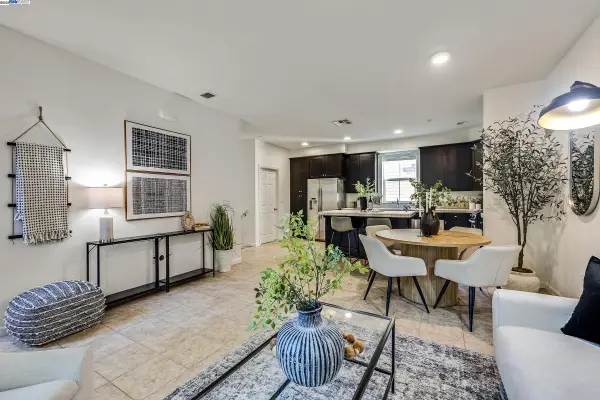 612 Staley Ave, Hayward, CA 94541