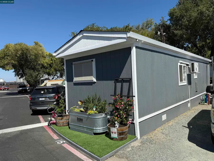 1526 Willow Pass Road #16, Pittsburg, CA 94565 - Image #2