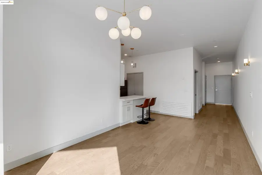410 Webster St #1, Oakland, CA 94607 - #3