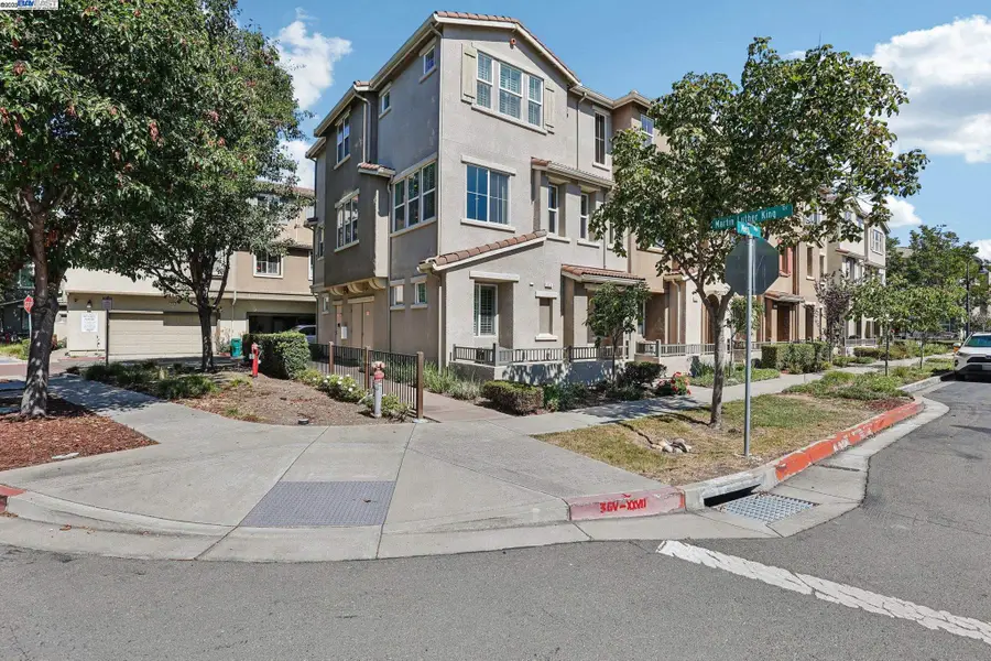 622 Moss Way, Hayward, CA 94541 - Image #2