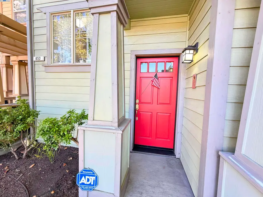 653 Macarthur Blvd, San Leandro, CA 94577 - #2