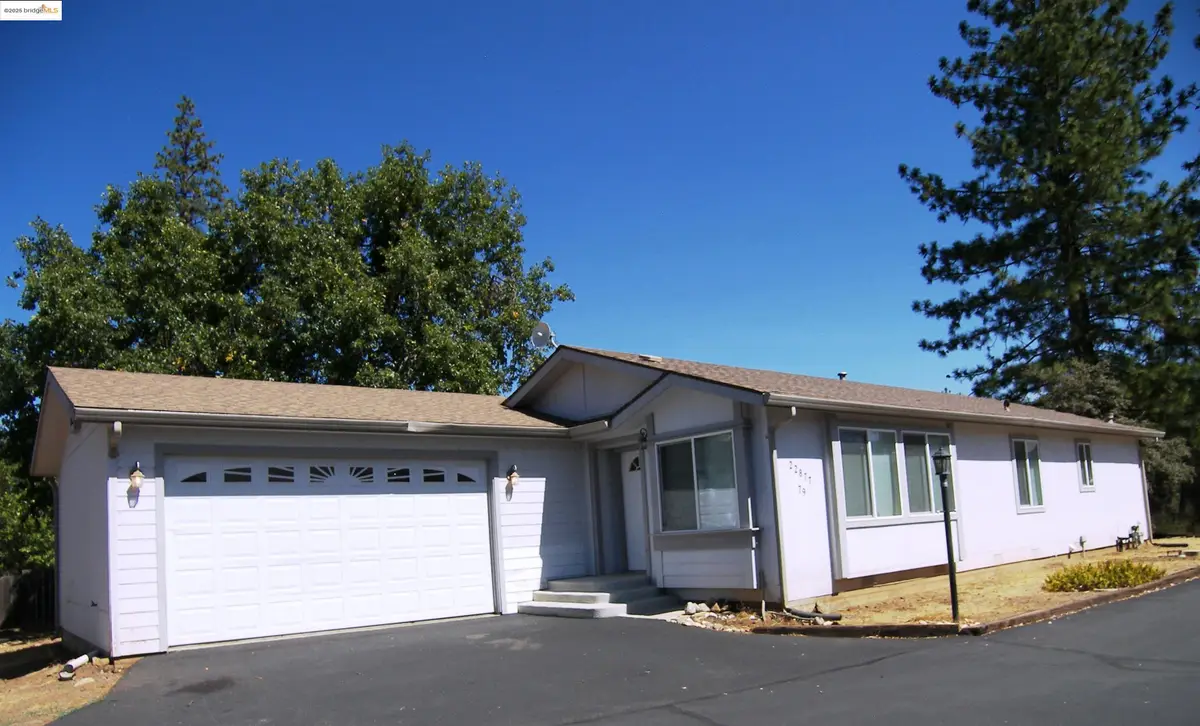 22877 E Parkwood Dr., Groveland, CA 95321 - #1
