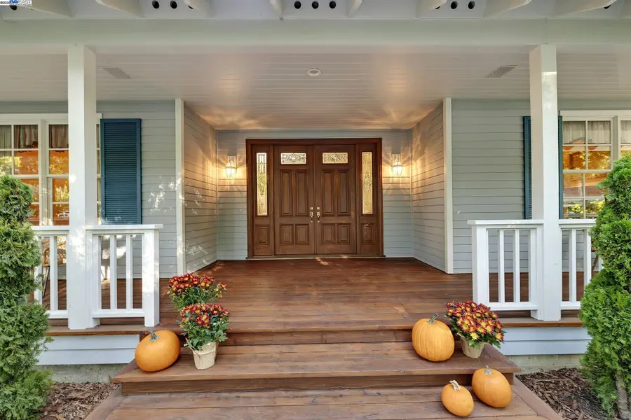 8281 Sassafras Ct, Pleasanton, CA 94566 - Image #2