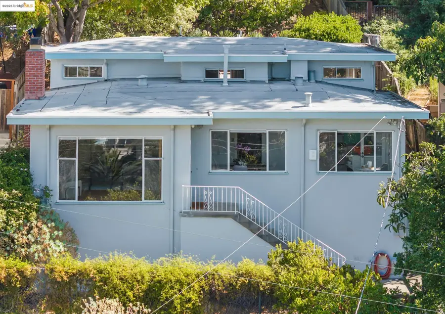 4686 Davenport Ave, Oakland, CA 94619 - Image #2