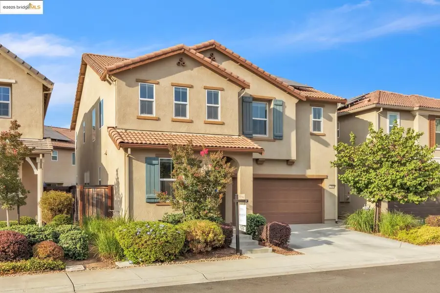 5313 Pebble Banks Way, Sacramento, CA 95835 - Image #2