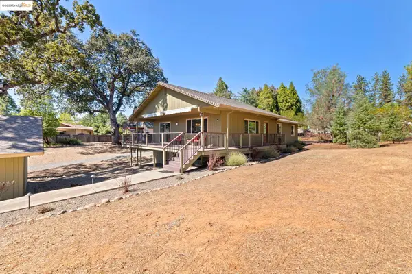 20631 Nob Hill Cir, Groveland, CA 95321