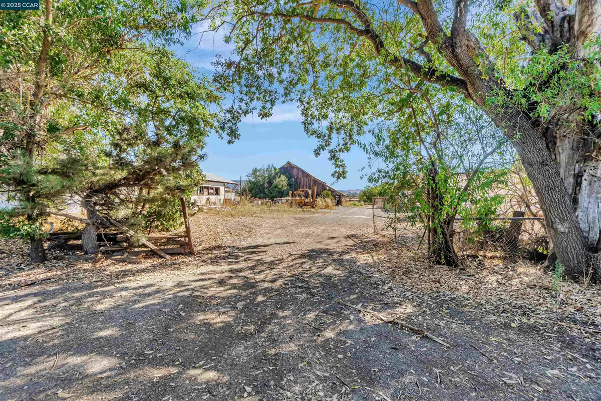 21200 Silva Road, Sonoma, CA 95476 - #1