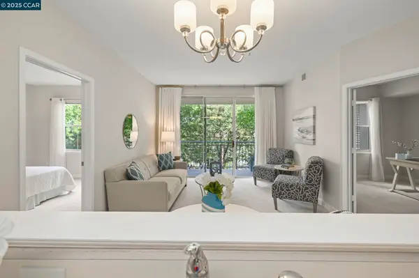 1860 Tice Creek Dr #1216, Walnut Creek, CA 94595