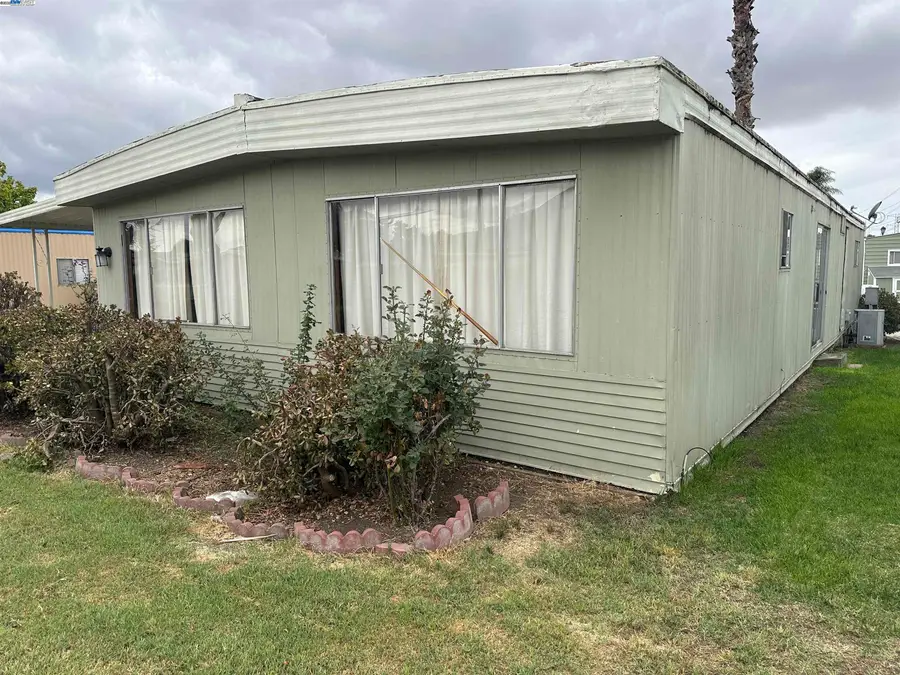 257 Manitoba Green, Fremont, CA 94538 - Image #2