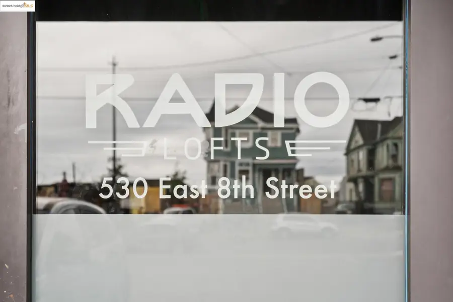 530 E 8th St #207, Oakland, CA 94606 - Image #2