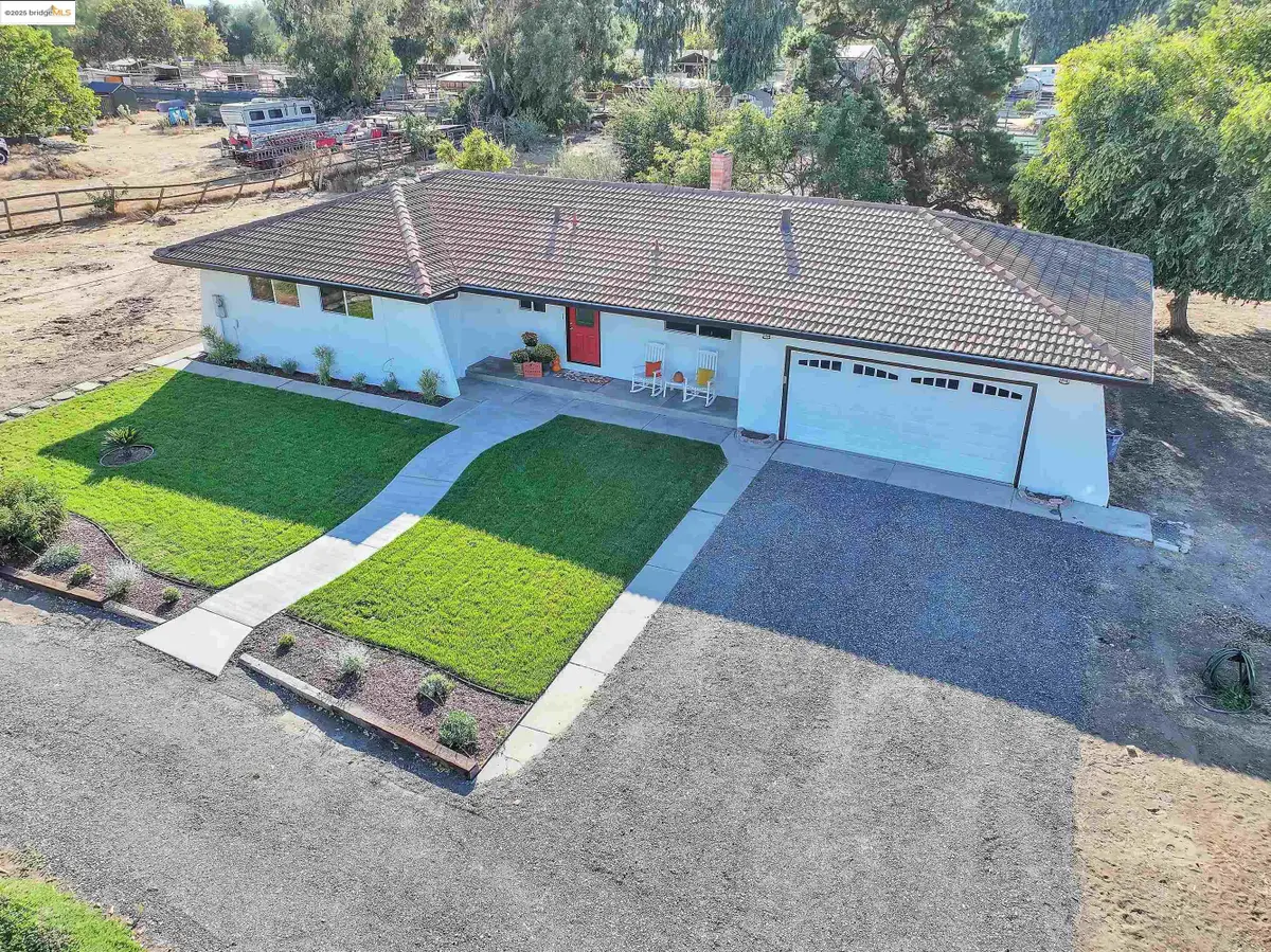 31 Mcfarlan Rd, Knightsen, CA 94548 - Image #1
