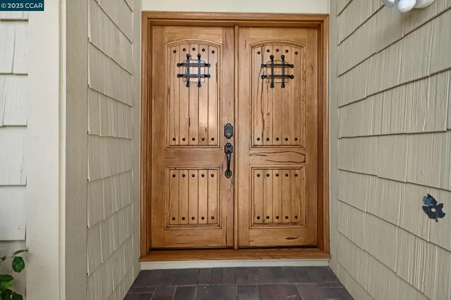 830 Westview Ct, Martinez, CA 94553 - Image #3