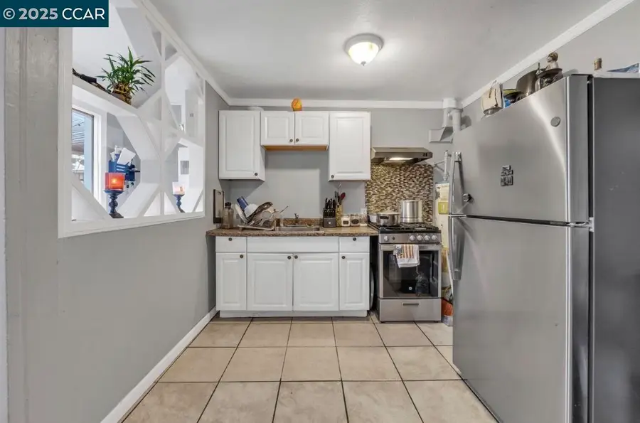 421 Barrett Ave, Richmond, CA 94801 - Image #3