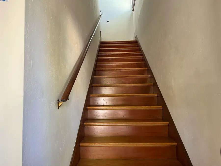 1301 9th St, Alameda, CA 94501 - Image #2