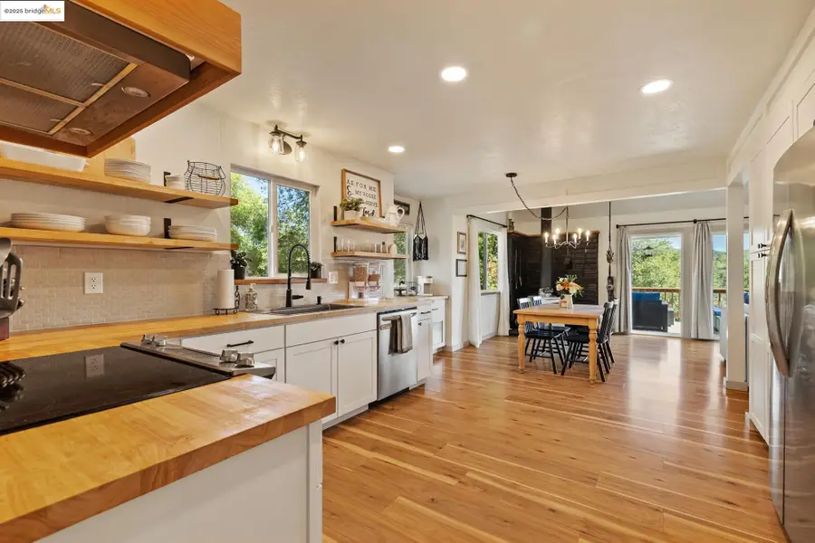 19147 Sunrise Dr, Tuolumne, CA 95379 - Image #3