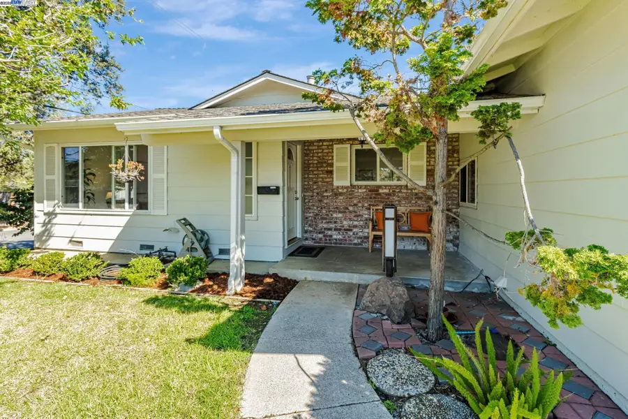 1768 Karameos Ct, Sunnyvale, CA 94087 - Image #3
