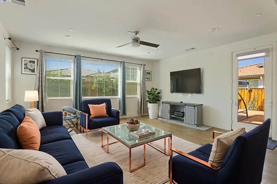 2605 Luna Ave, Tracy, CA 95377 - Image #3