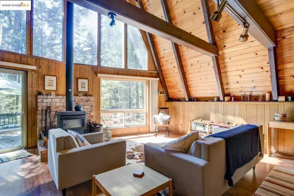 1427 Meadow Dr, Arnold, CA 95223