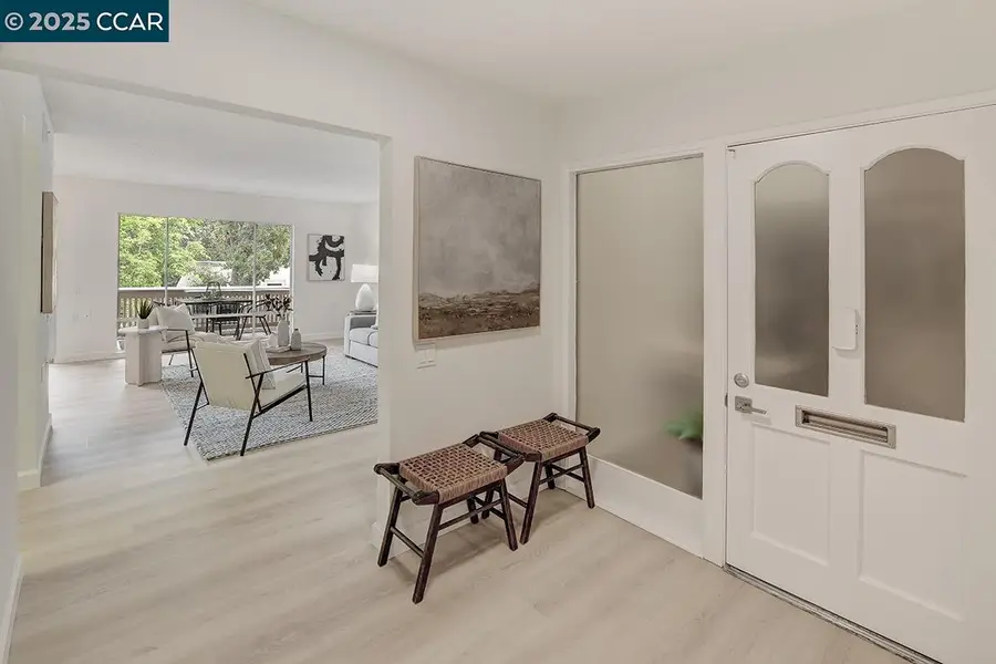 2940 Tice Creek Dr #6, Walnut Creek, CA 94595 - Image #3