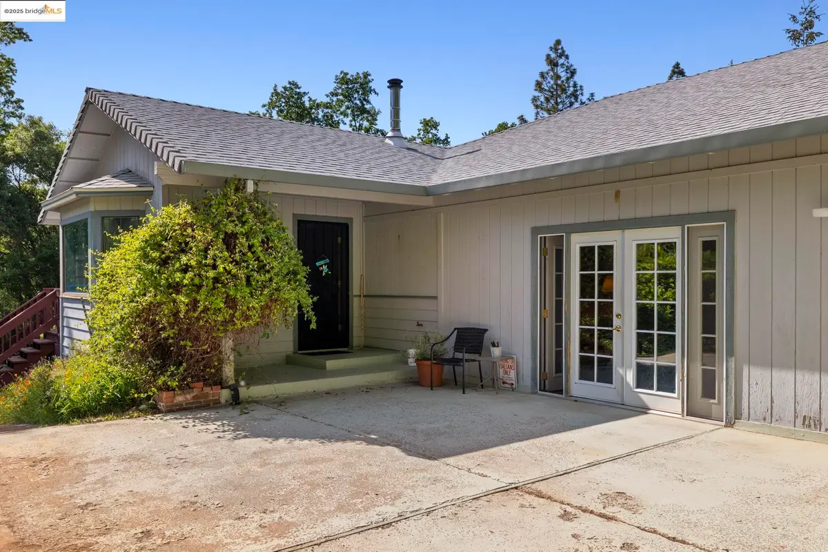 20316 Patrick Ln, Tuolumne, CA 95379 - Image #1