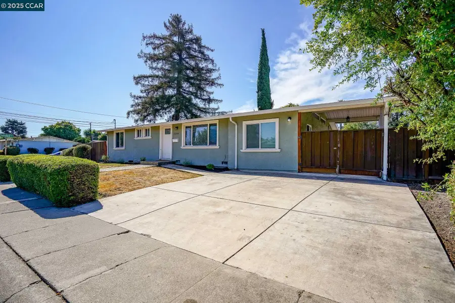 2206 Gehringer Dr, Concord, CA 94520 - Image #3