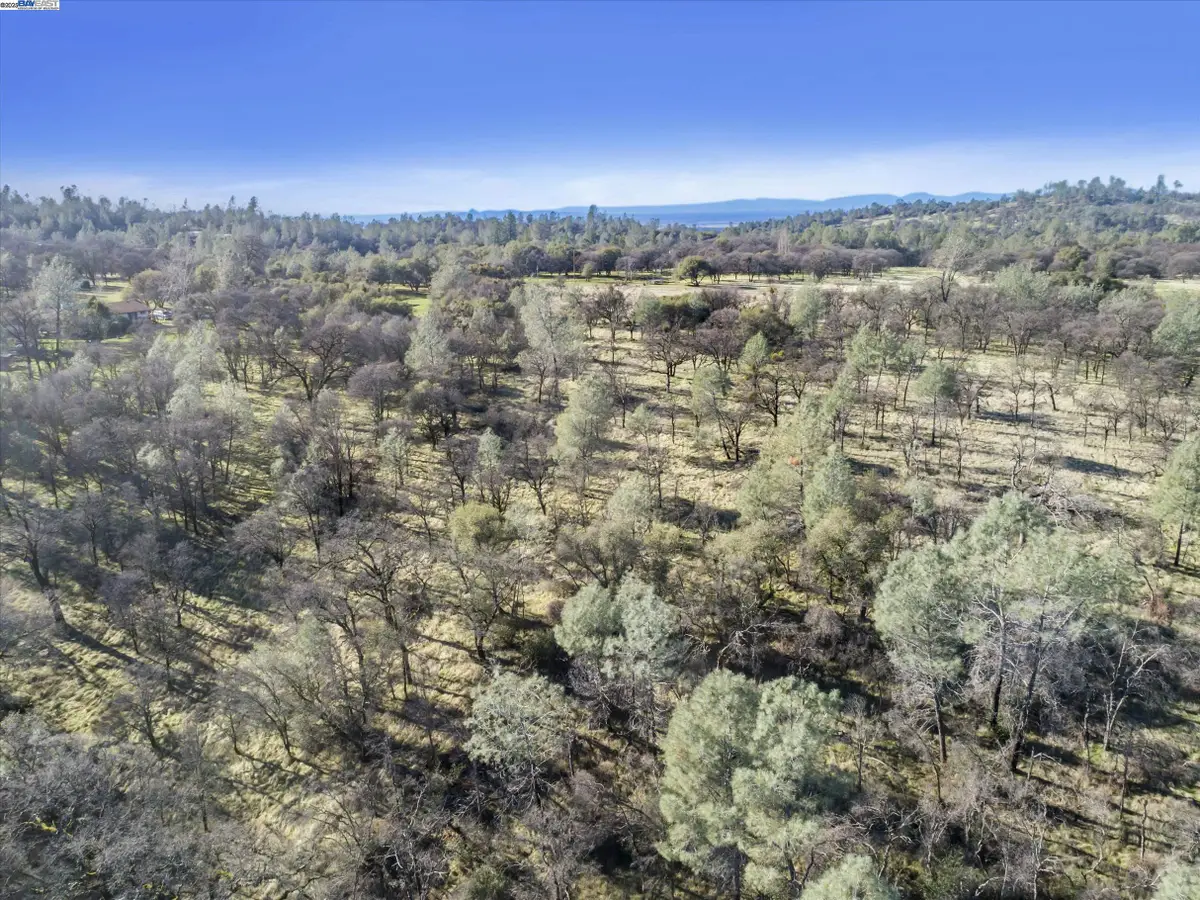 14011 Neptune Ln, Browns Valley, CA 95918 - Image #1
