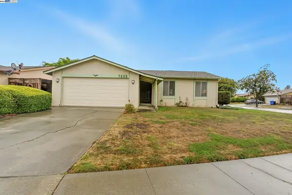 7698 Redbud Ct, Newark, CA 94560