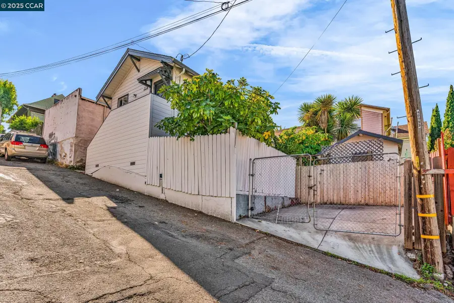 1519 Commerce Way, Oakland, CA 94606 - #3