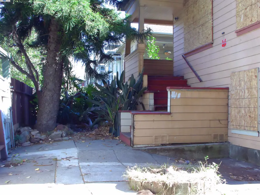 577 48th Street, Oakland, CA 94609 - #3