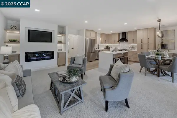 3441 Tice Creek Dr #5, Walnut Creek, CA 94595