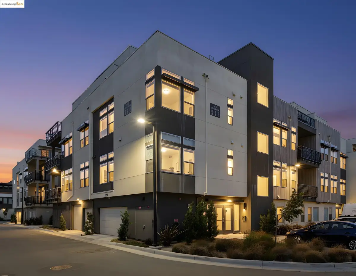 210 Waters Park Cir #304, San Mateo, CA 94403 - Image #1