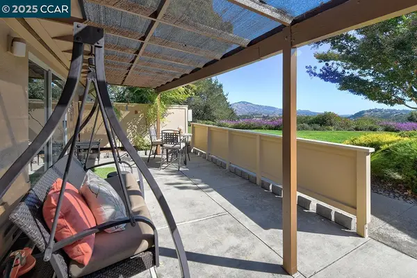 2148 Golden Rain Rd #1, Walnut Creek, CA 94595