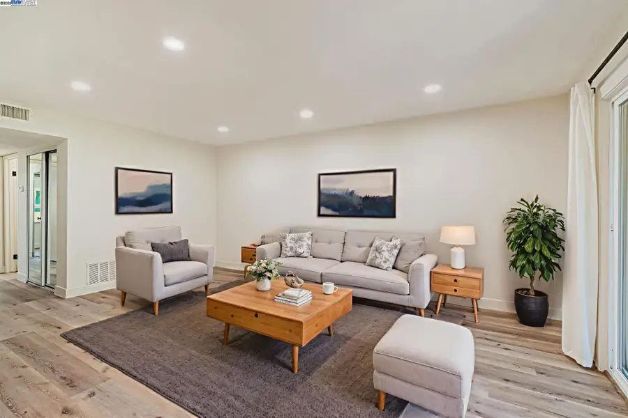 291 Tradewinds Dr #7, San Jose, CA 95123 - Image #2