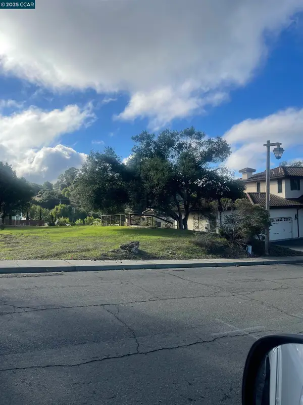 204 N Rancho, Pinole, CA 94803