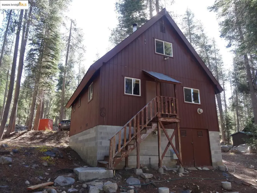 51468 Donner Pass Rd, Soda Springs, CA 95728 - Image #3