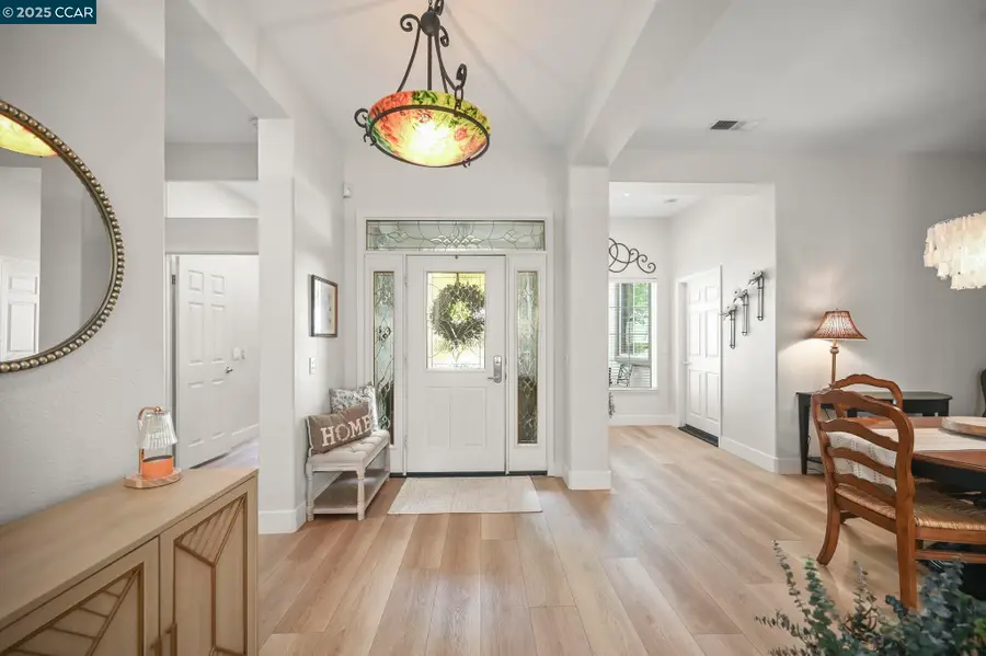 346 Gladstone Dr, Brentwood, CA 94513 - Image #2