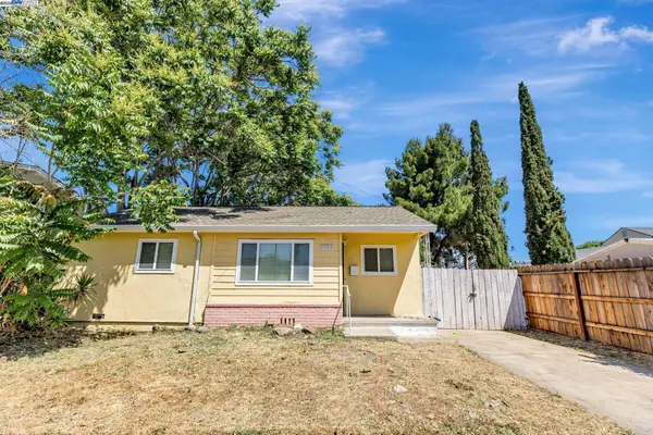 2056 Elm St, Livermore, CA 94551