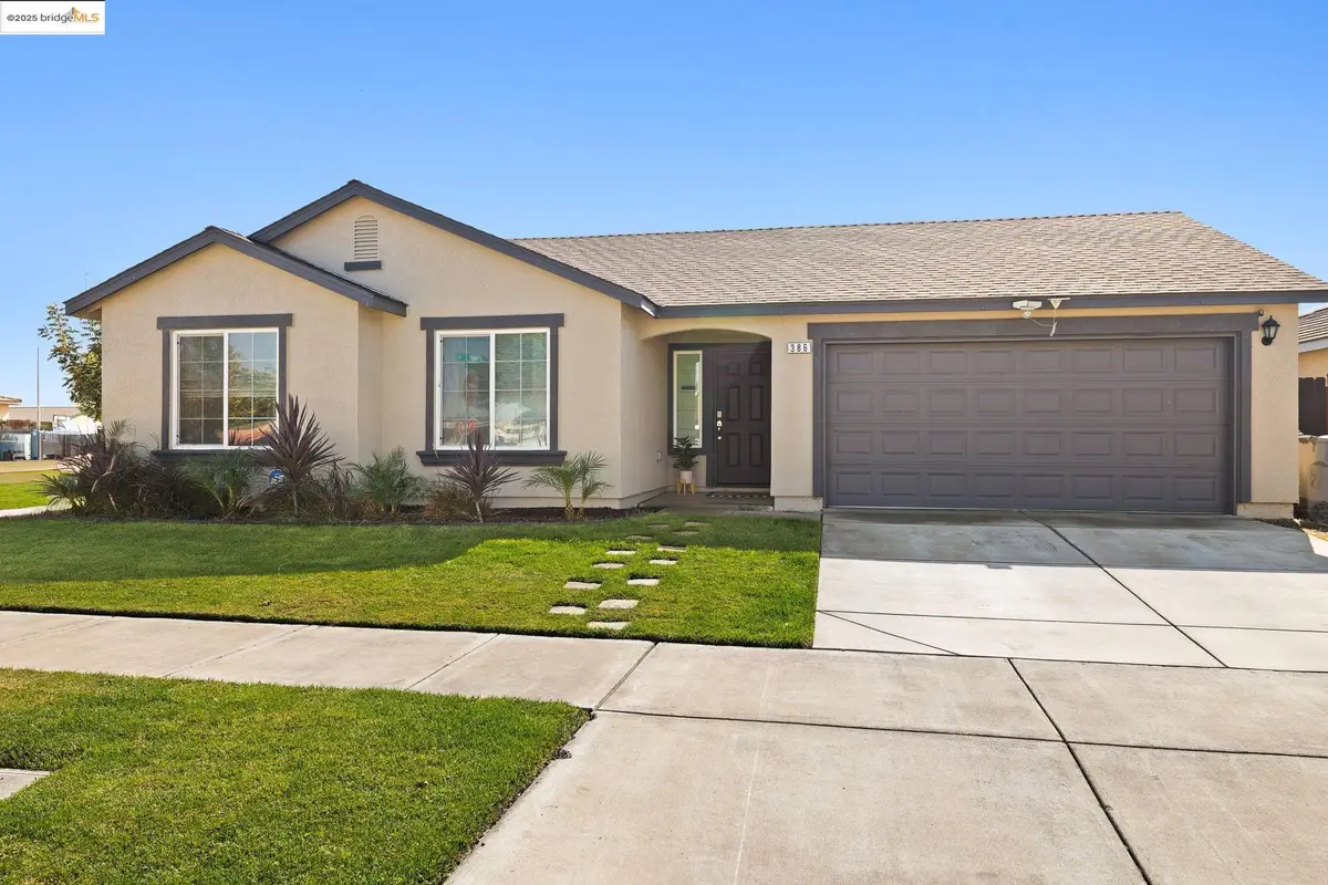386 Paige Ln, Merced, CA 95341 - Image #1