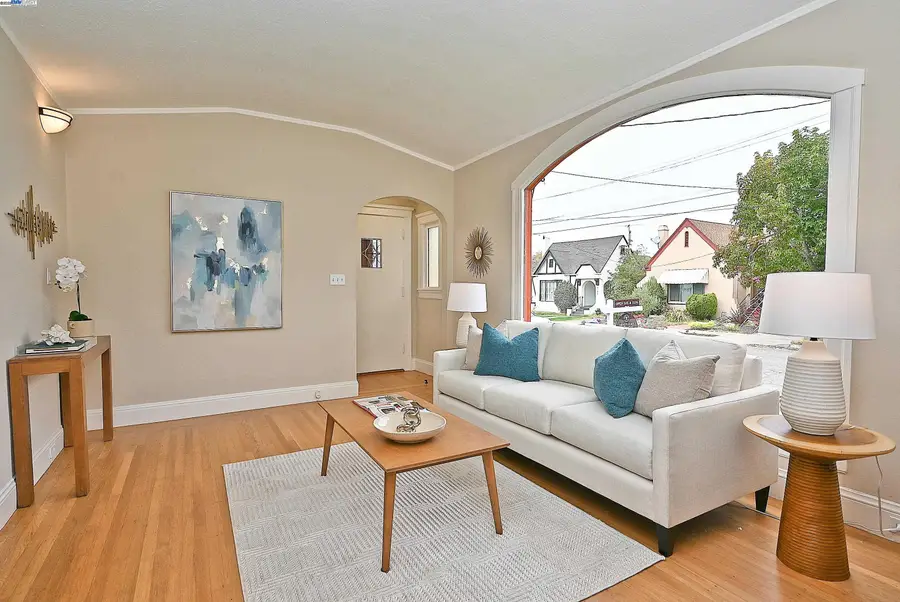 3044 58th Ave, Oakland, CA 94605 - #2