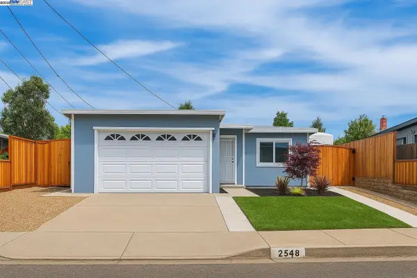 2589 Lynn Dr, Pinole, CA 94564