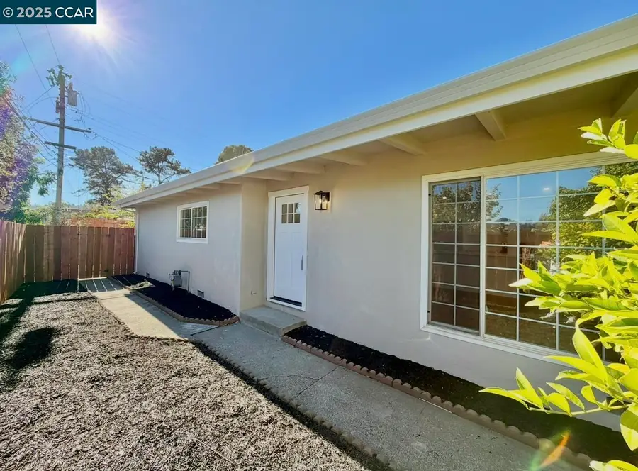 111 Inca Ct, Vallejo, CA 94591 - Image #2