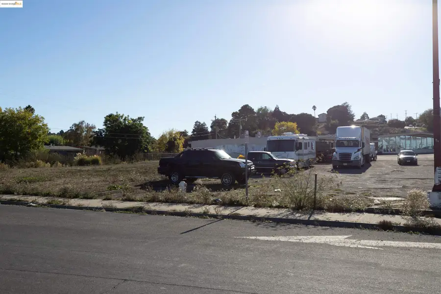 Address Withheld By Seller, Pinole, CA 94564 - Image #3