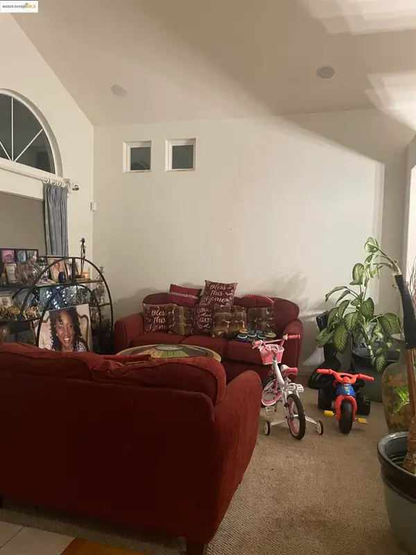 83 Palm Dr, Brentwood, CA 94513