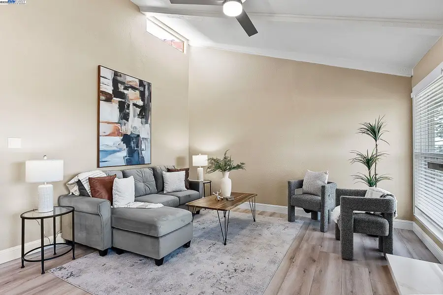 226 Kathy Ellen Dr, Vallejo, CA 94591 - Image #3